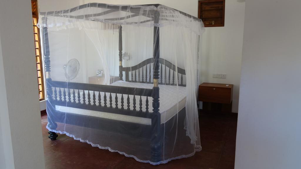 Salt Lake Cabanas & Restaurant タンガラ エクステリア 写真